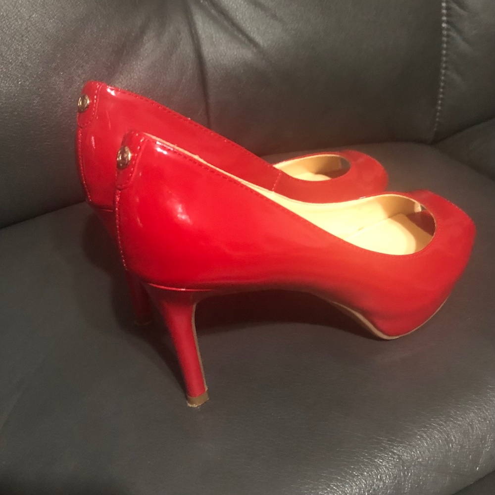 Liz Claiborne Red Patent shoes